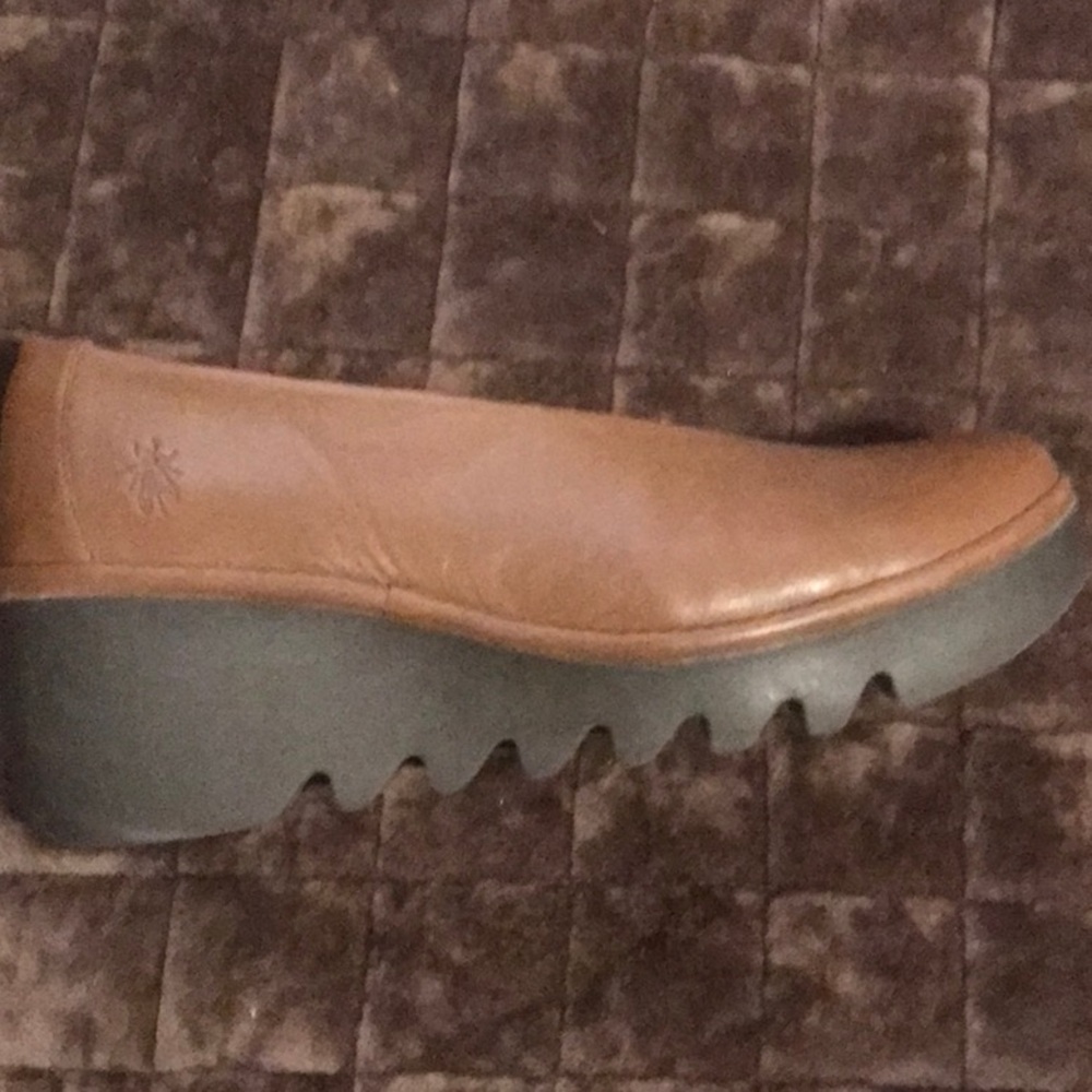 Fly London Wedge - Picture 5 of 10